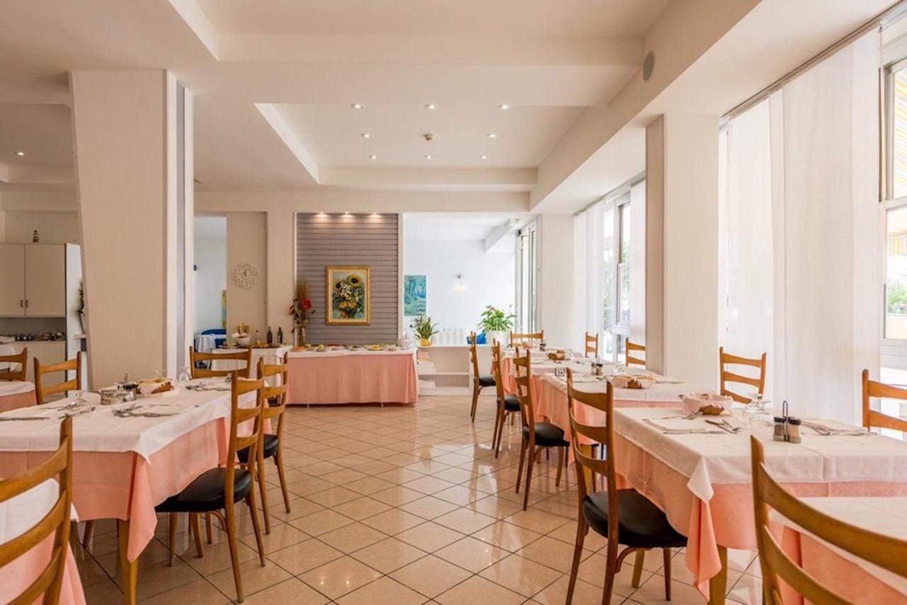 Hotel Alda Cervia Eksteriør bilde